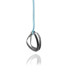 Load image into Gallery viewer, Loop pendant silver