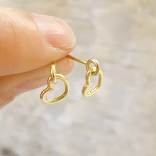 Hearts earstuds in 18 carat gold