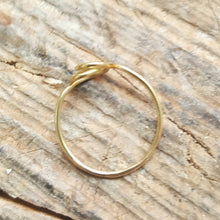 Load image into Gallery viewer, Swirl ring 18 carat gold