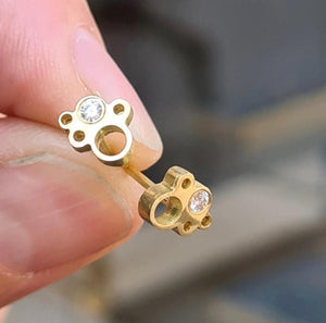 Pipes Mini diamond earstuds 18.ct gold